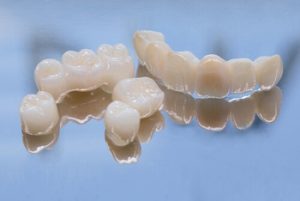 How to Remove Tartar from Dentures Instantly clean